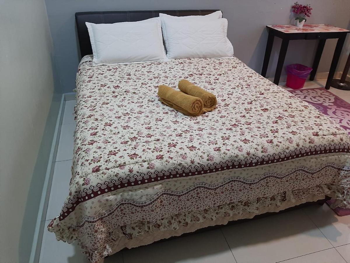 Twin Castle Homestay Kuala Pilah Exterior foto